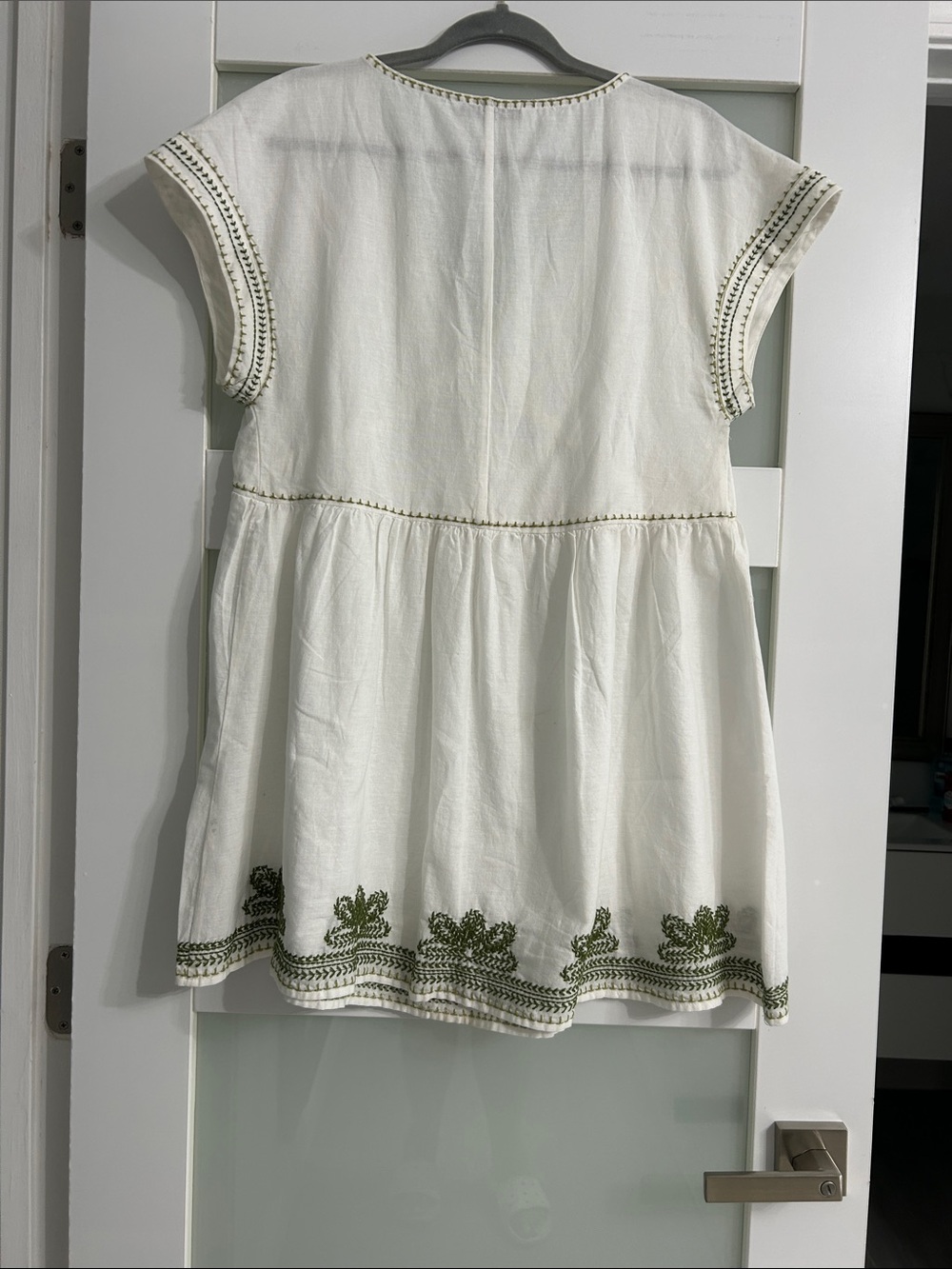 Zara LINEN DRESS  White with Olive Green Embroidery. size Small/Medium. - Picture 5 of 5
